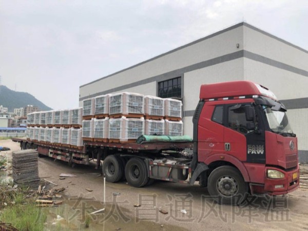 工業(yè)環(huán)?？照{(diào)專為廠房車間清涼降溫